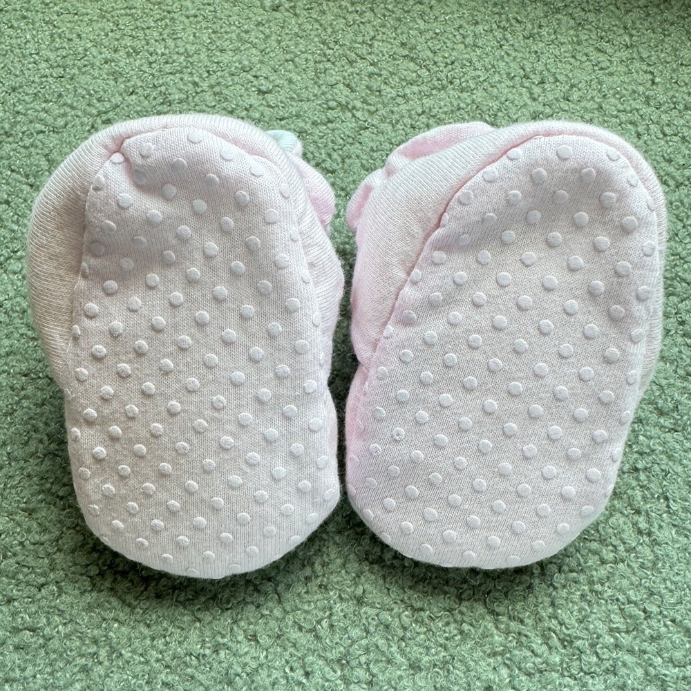 Pink Soft Newborn Baby Booties - Picture 5 of 8